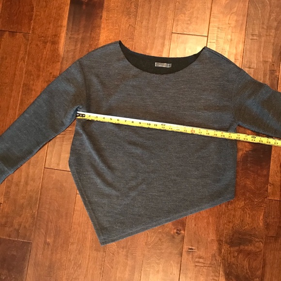 Stylish Sweatshirt - Picture 2 of 4